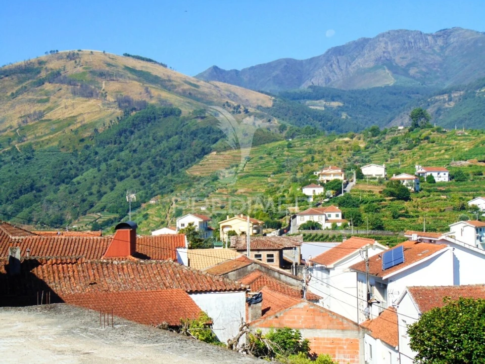Moradia T6 para Venda em Louredo e Fornelos Foto 9