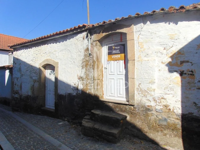 Moradia T6 para Venda em Louredo e Fornelos Foto 1