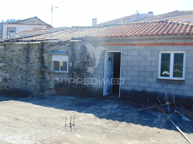 Moradia T6 para Venda em Louredo e Fornelos Foto 3