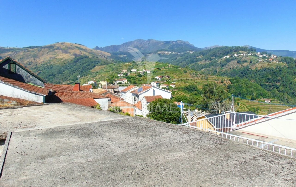 Moradia T6 para Venda em Louredo e Fornelos Foto 5