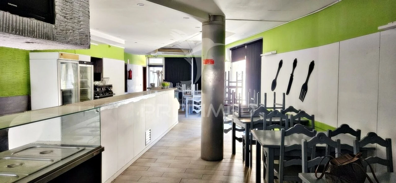 Loja para Venda em Custóias, Leça do Balio e Guifões Foto 4