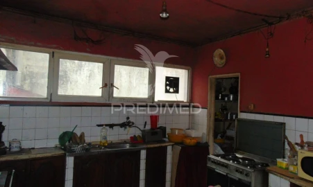 Prédio para Venda em Nossa Senhora da Conceição, São Pedro e São Dinis