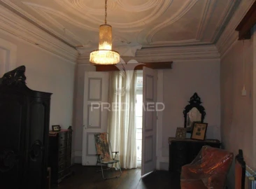 Prédio para Venda em Nossa Senhora da Conceição, São Pedro e São Dinis