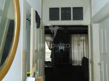 Prédio para Venda em Nossa Senhora da Conceição, São Pedro e São Dinis