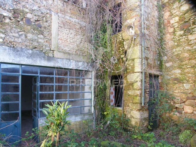 Moradia T2 para Venda em Espírito Santo, Nossa Senhora da Graça e São Simão Foto 12