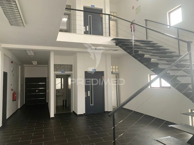 Escritório para Arrendamento em Malagueira e Horta das Figueiras Foto 5