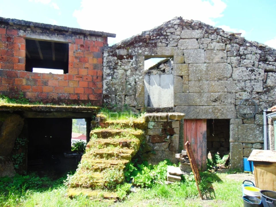 Moradia T2 para Venda em São Tomé do Castelo e Justes Foto 2