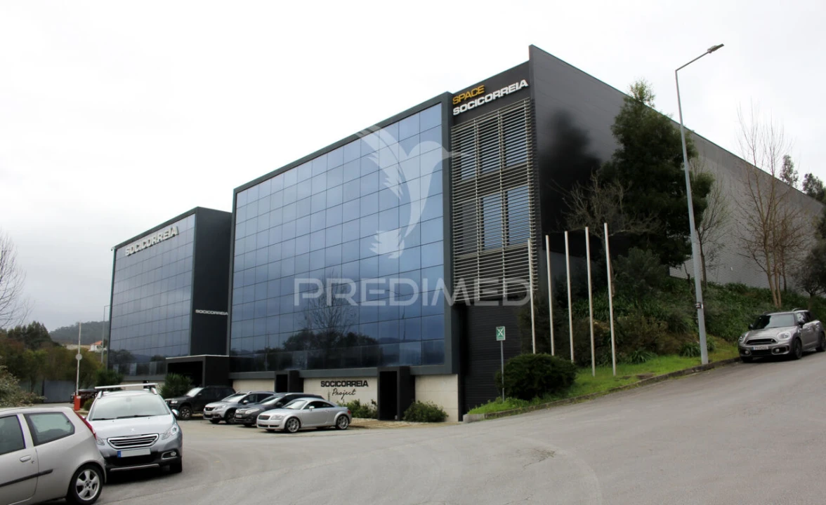 Escritório para Arrendamento em Celeirós, Aveleda e Vimieiro Foto 1