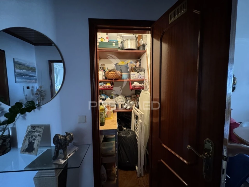 Apartamento T3 para Venda em Ramada e Caneças Foto 17