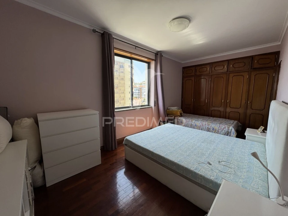 Apartamento T3 para Venda em Ramada e Caneças Foto 9