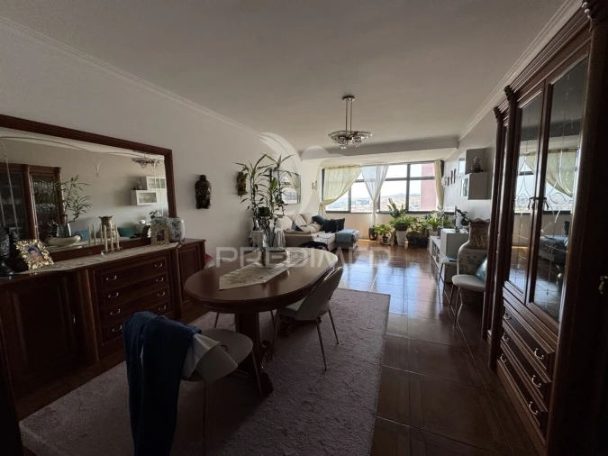 Apartamento T3 para Venda em Ramada e Caneças Foto 6