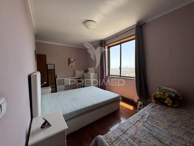 Apartamento T3 para Venda em Ramada e Caneças Foto 8