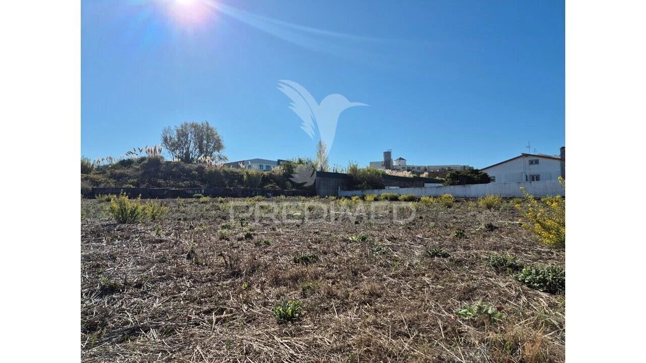 Terreno para Venda em São João das Lampas e Terrugem Foto 1