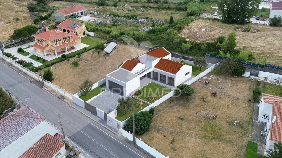 Terreno para Venda em São João das Lampas e Terrugem Foto 2