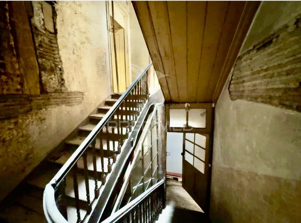 Prédio para Venda em Oliveira, São Paio e São Sebastião Foto 25