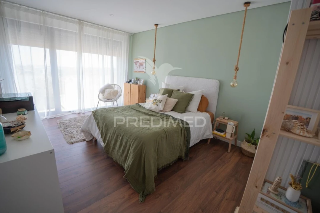 Moradia T4 para Venda em Ramada e Caneças Foto 23