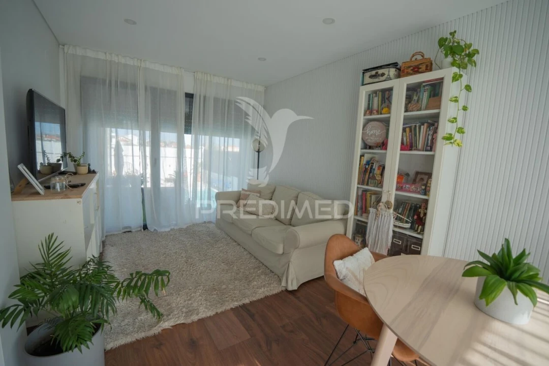 Moradia T4 para Venda em Ramada e Caneças Foto 14