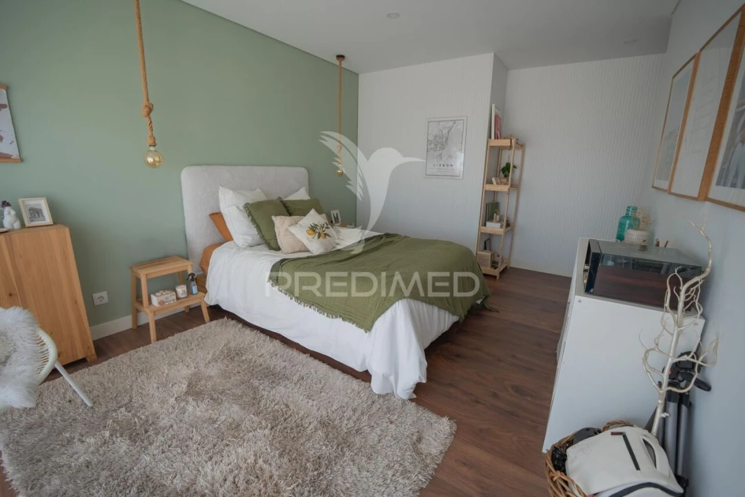 Moradia T4 para Venda em Ramada e Caneças Foto 25