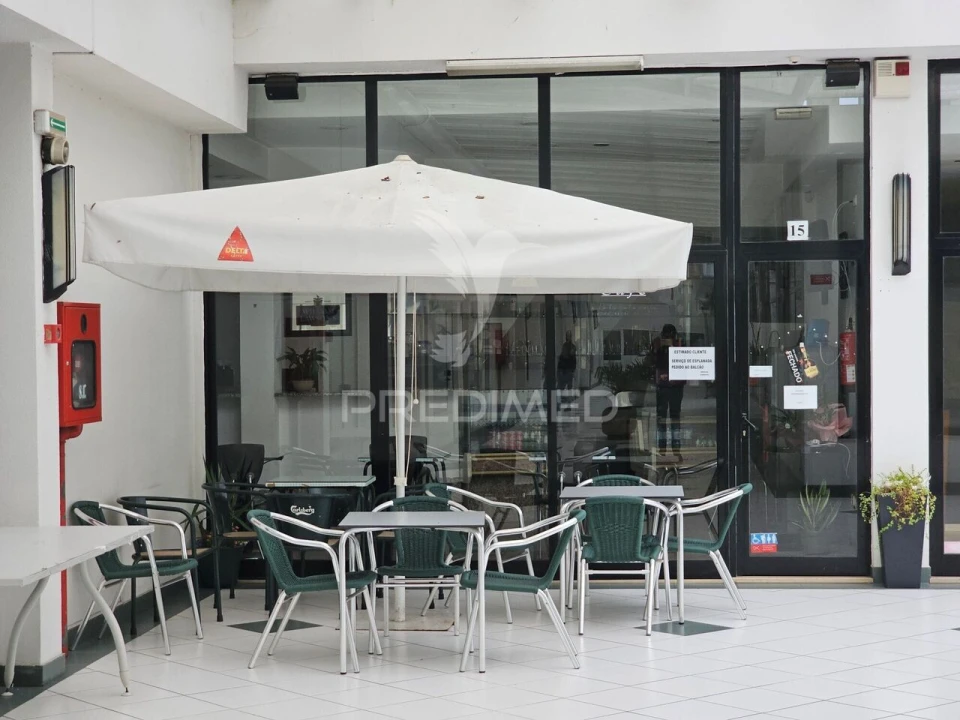 Loja para Venda em Santo Tirso, Couto (Santa Cristina e São Miguel) e Burgães Foto 10