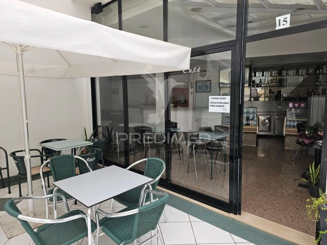 Loja para Venda em Santo Tirso, Couto (Santa Cristina e São Miguel) e Burgães Foto 1