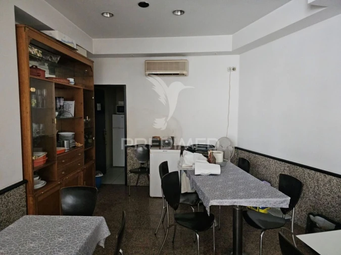 Loja para Venda em Santo Tirso, Couto (Santa Cristina e São Miguel) e Burgães Foto 6