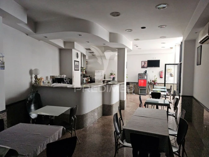 Loja para Venda em Santo Tirso, Couto (Santa Cristina e São Miguel) e Burgães Foto 8