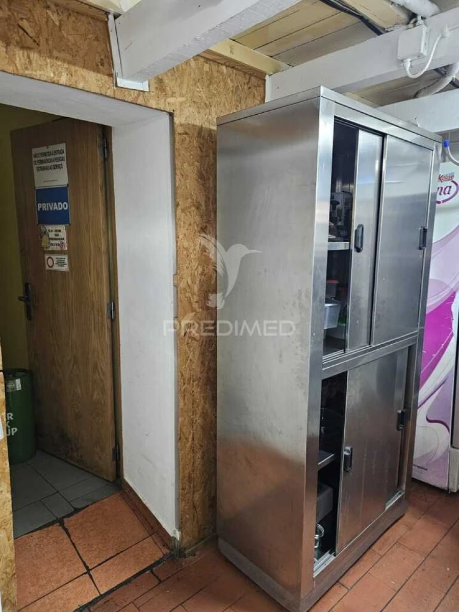 Loja para Venda em Faro (Sé e São Pedro) Foto 22