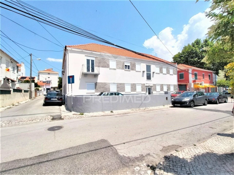 Apartamento T3 para Venda em Agualva e Mira-Sintra Foto 12