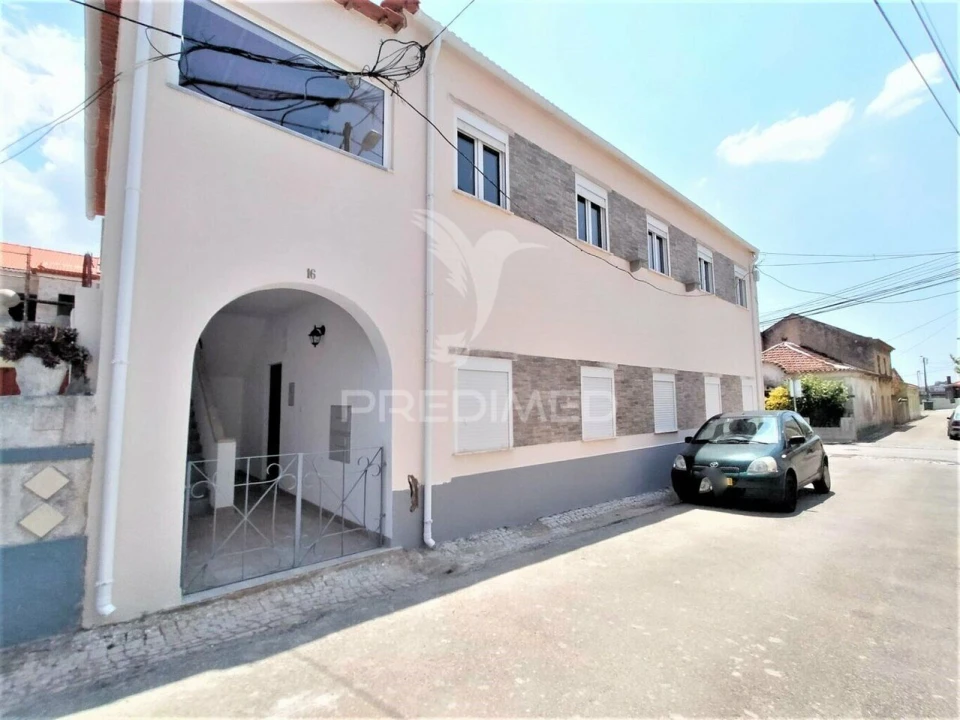 Apartamento T3 para Venda em Agualva e Mira-Sintra Foto 15
