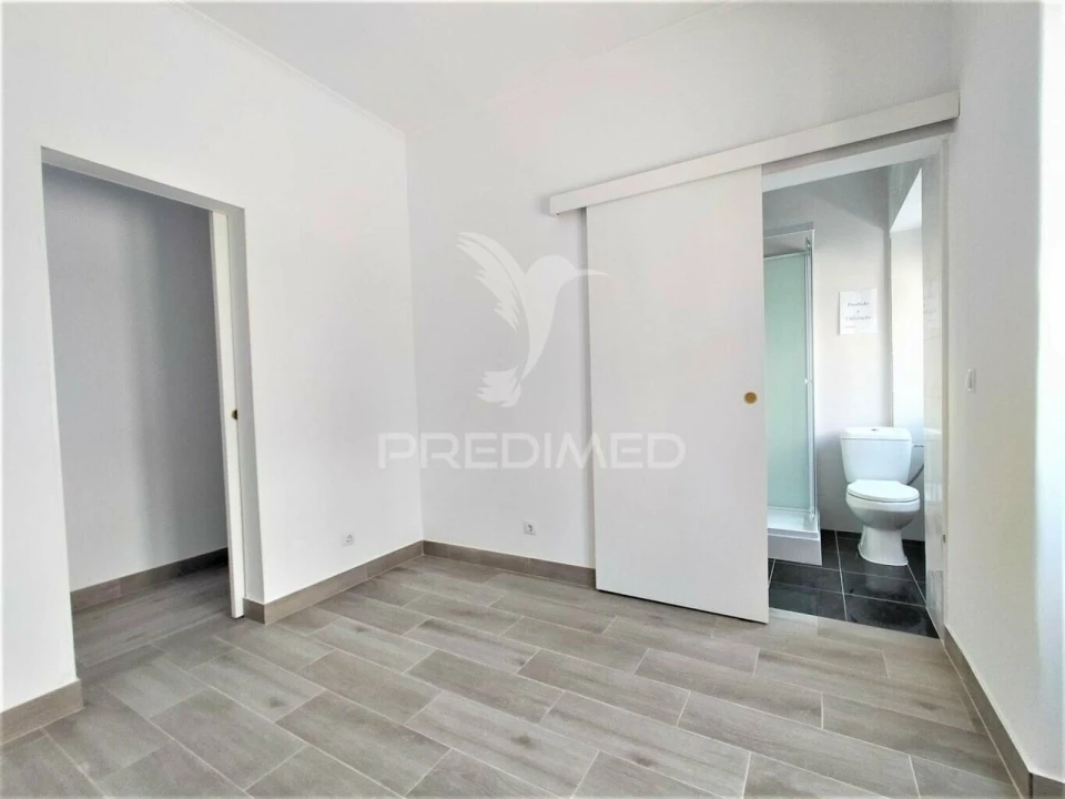 Apartamento T3 para Venda em Agualva e Mira-Sintra Foto 23