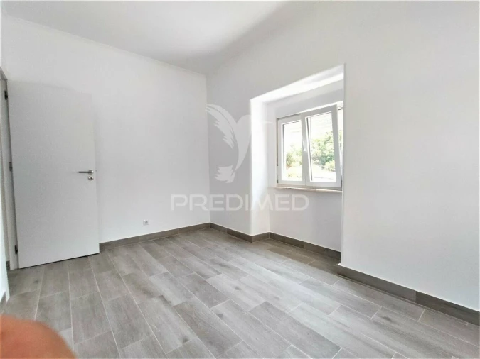 Apartamento T3 para Venda em Agualva e Mira-Sintra Foto 19