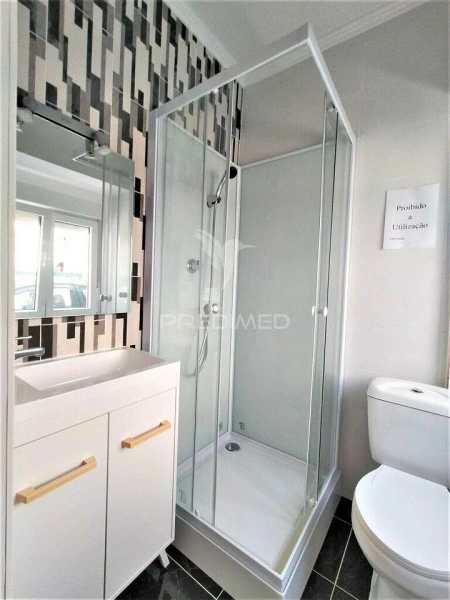 Apartamento T3 para Venda em Agualva e Mira-Sintra Foto 9