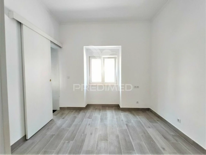 Apartamento T3 para Venda em Agualva e Mira-Sintra Foto 7