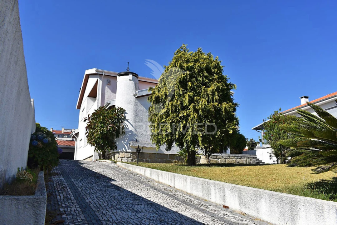 Moradia T5 para Venda em Mafamude e Vilar do Paraíso Foto 6