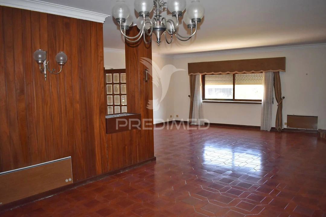 Moradia T5 para Venda em Mafamude e Vilar do Paraíso Foto 23