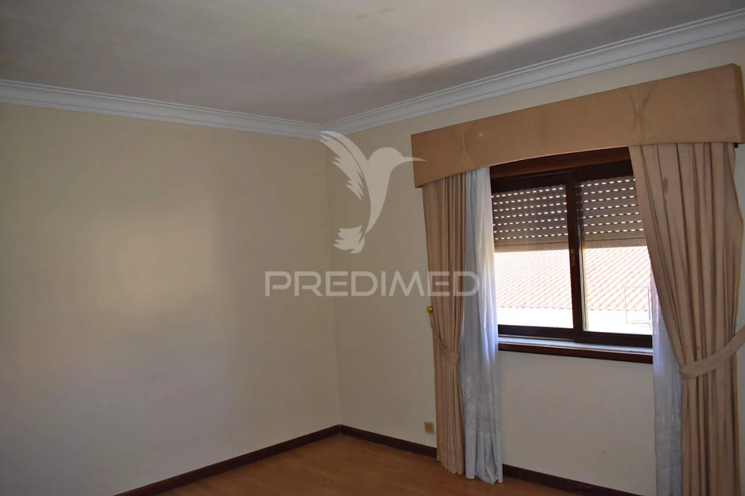 Moradia T5 para Venda em Mafamude e Vilar do Paraíso Foto 14