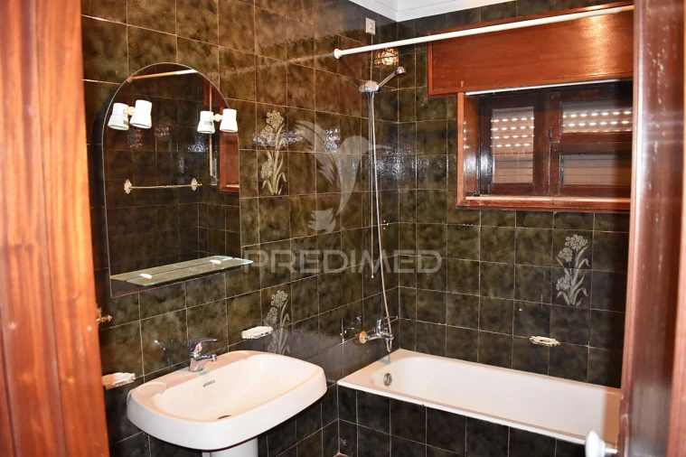 Moradia T5 para Venda em Mafamude e Vilar do Paraíso Foto 24