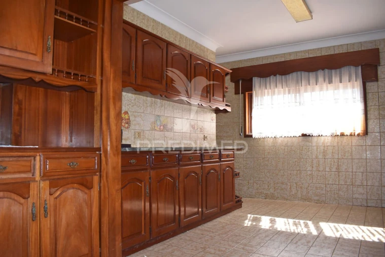 Moradia T5 para Venda em Mafamude e Vilar do Paraíso Foto 11