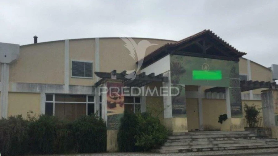 Armazém para Venda em Idanha-A-Nova e Alcafozes