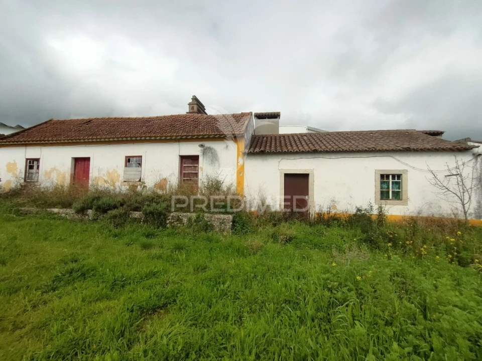 Moradia T2 para Venda em São Vicente do Paul e Vale de Figueira Foto 2