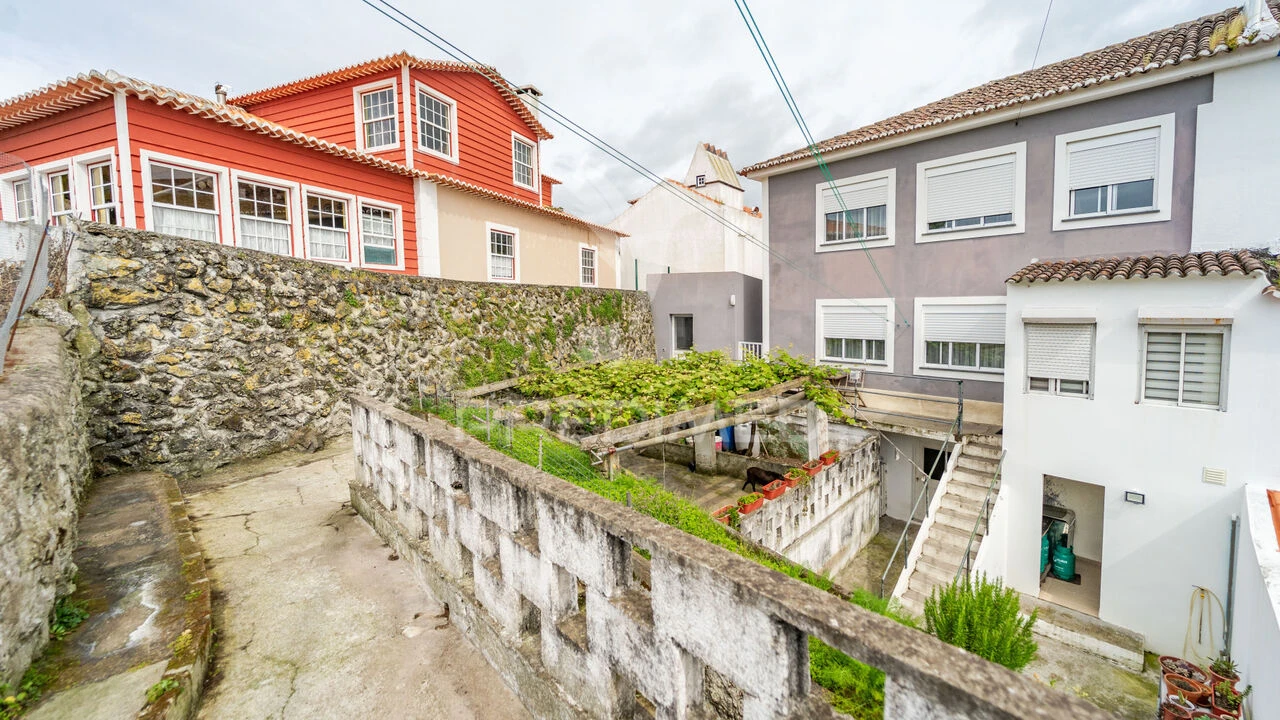 Moradia T5 para Venda em Angra (São Pedro) Foto 10