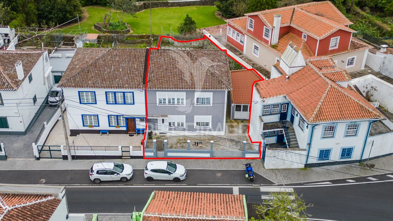 Moradia T5 para Venda em Angra (São Pedro) Foto 4