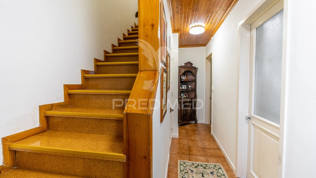 Moradia T5 para Venda em Angra (São Pedro) Foto 17