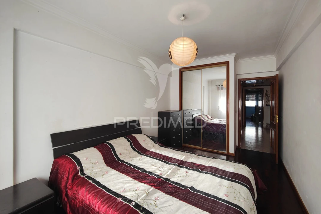 Apartamento T2 para Venda em Massamá e Monte Abraão Foto 3