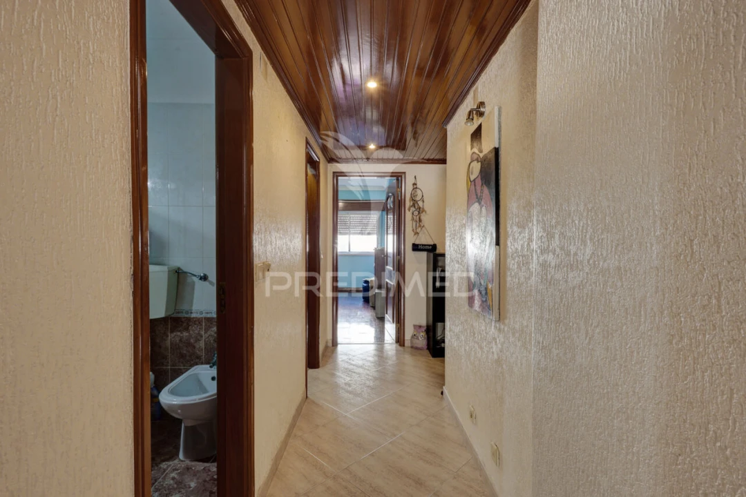 Apartamento T2 para Venda em Massamá e Monte Abraão Foto 4