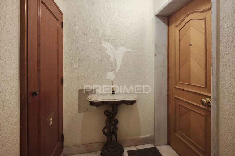 Apartamento T2 para Venda em Massamá e Monte Abraão Foto 26