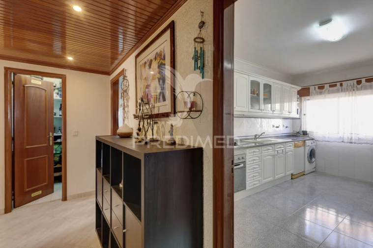 Apartamento T2 para Venda em Massamá e Monte Abraão Foto 16