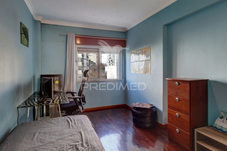 Apartamento T2 para Venda em Massamá e Monte Abraão Foto 12