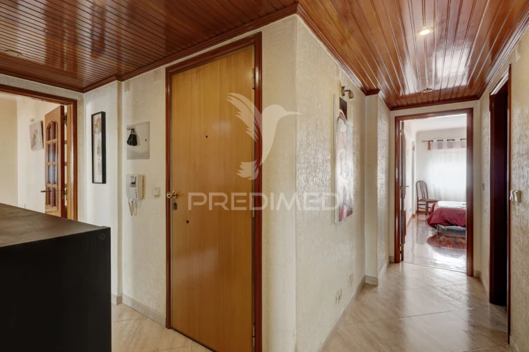 Apartamento T2 para Venda em Massamá e Monte Abraão Foto 9