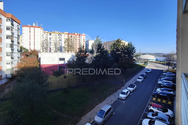 Apartamento T2 para Venda em Massamá e Monte Abraão Foto 15